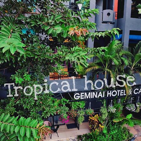 Geminai Hotel & Cafe Dong Hoi Exterior foto