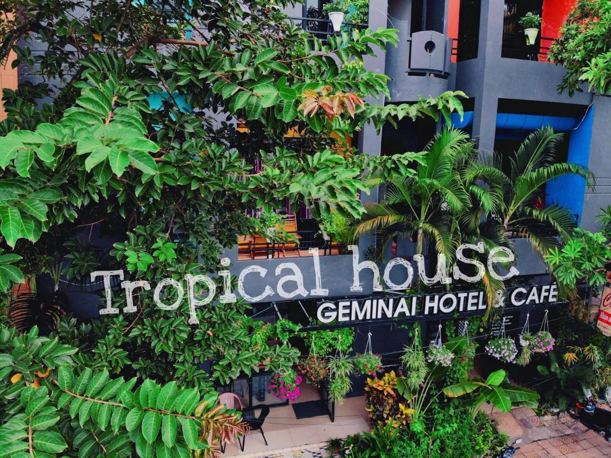 Geminai Hotel & Cafe Dong Hoi Exterior foto